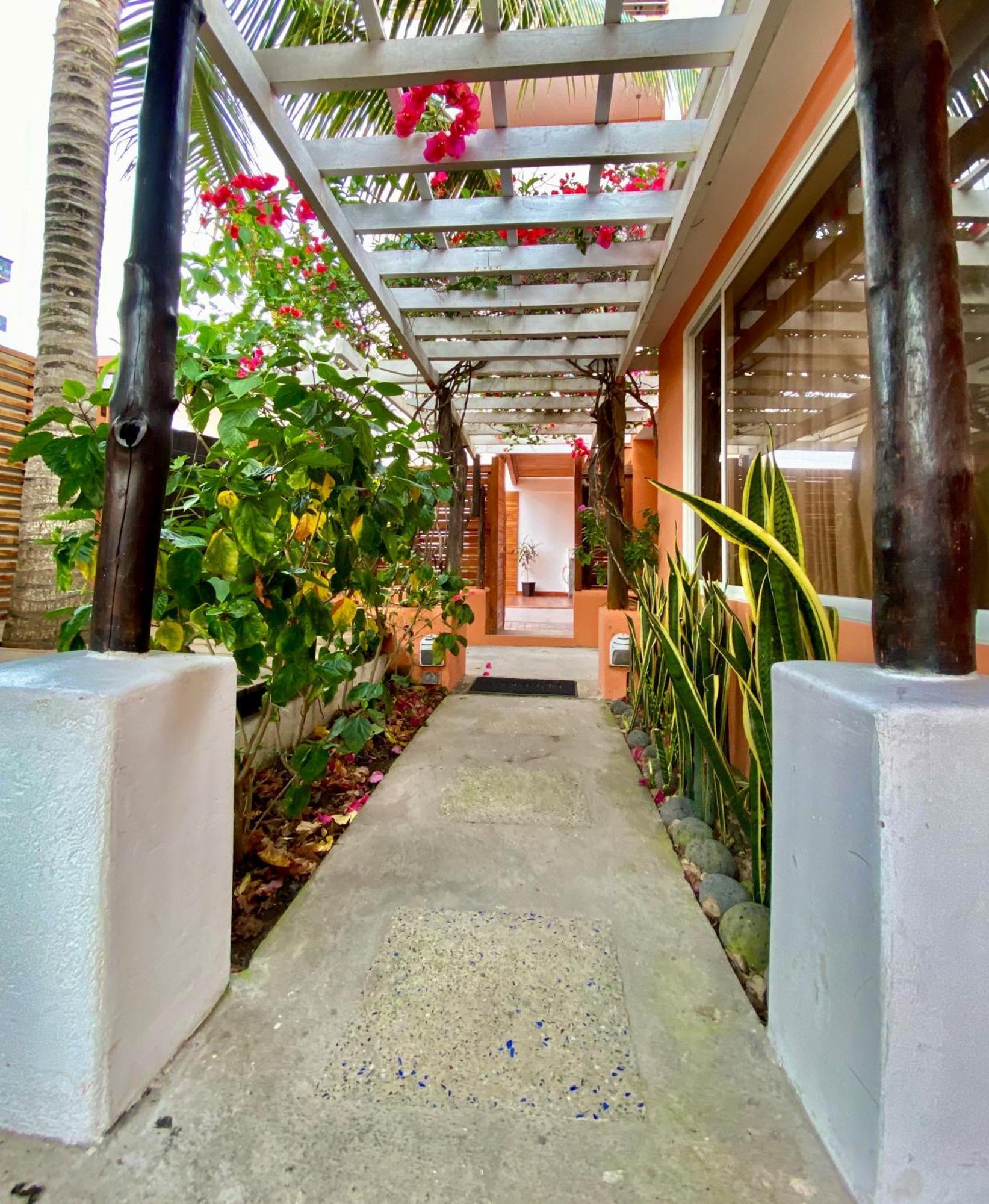Torre Mar Galapagos Boutique Suites Puerto Ayora  Kültér fotó
